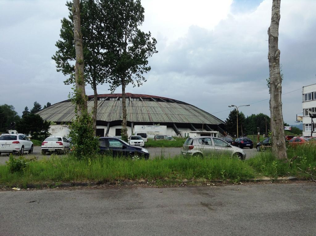 Hotel Dom Techniky Zilina Bagian luar foto